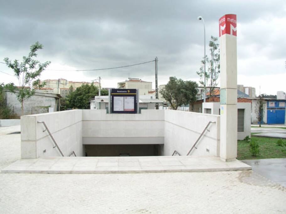Metro - Subway