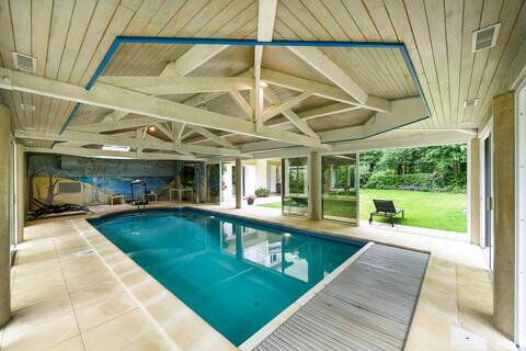 VILLA, 8/10 pers. Heated pool, hot tub, golf,