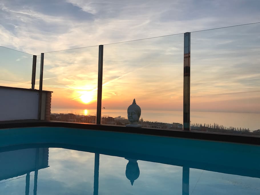 Sunrise pool sea view