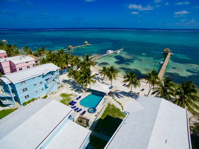 Multiple beach condos-great for groups, weddings!