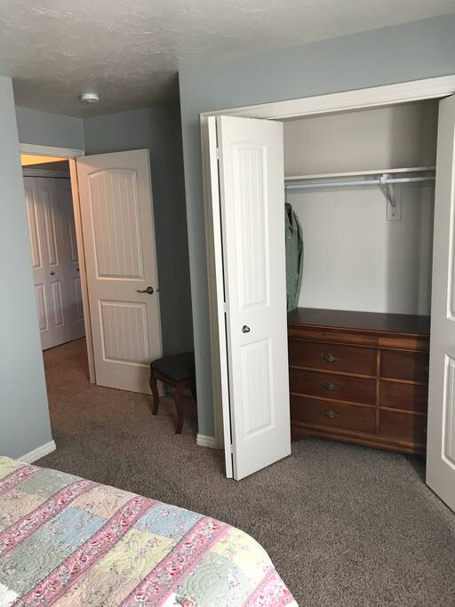 Bdrm#1 w/ closet