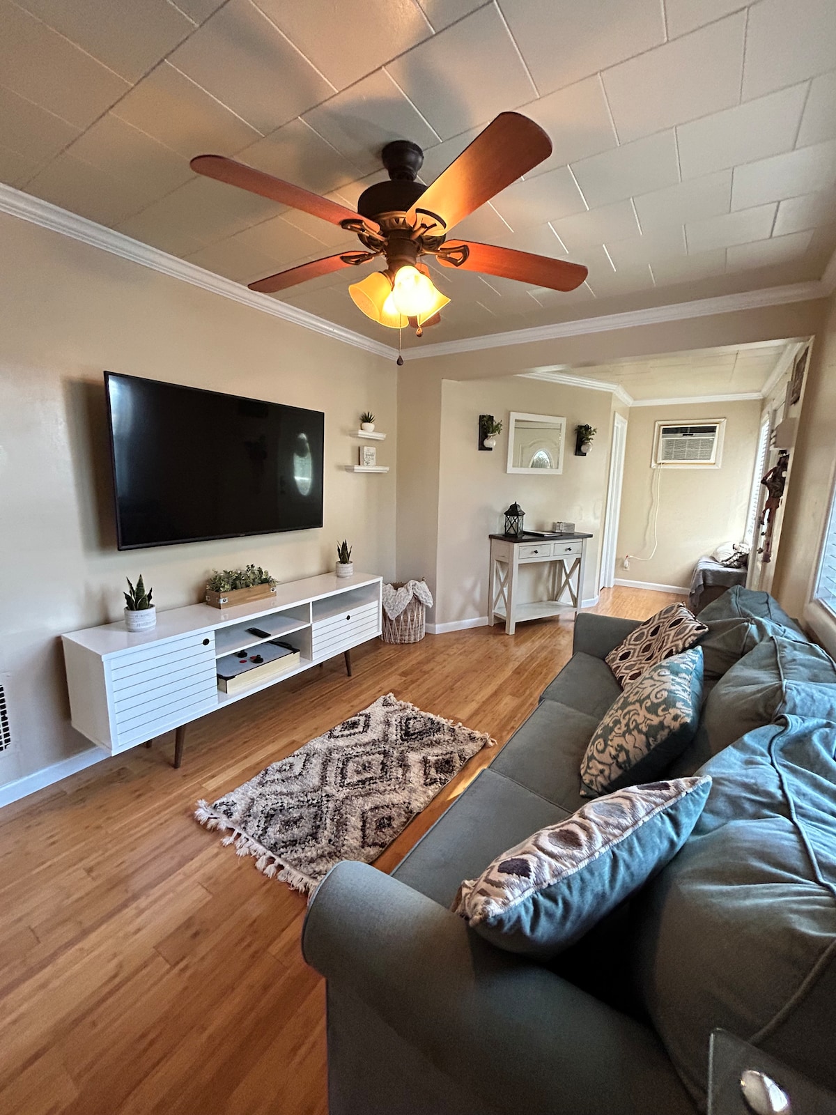 The Ronkonkoma Bungalow Houses for Rent in Ronkonkoma, New York