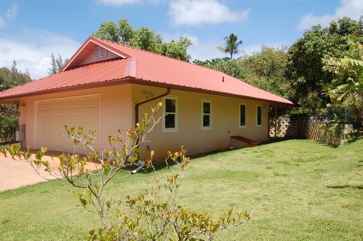 Pupukea's Avocado Village