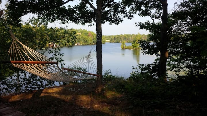 Cottage in Georgian Bay · ★4.81 · 3 bedrooms · 5 beds · 1.5 baths