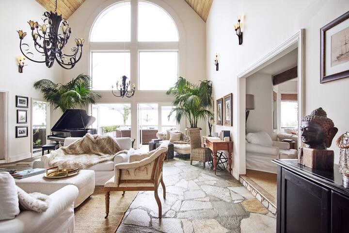 Stone Manor gallery image 5