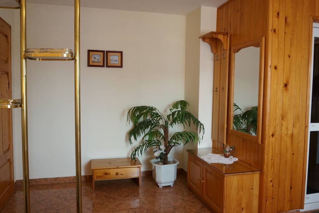 Private Entry area