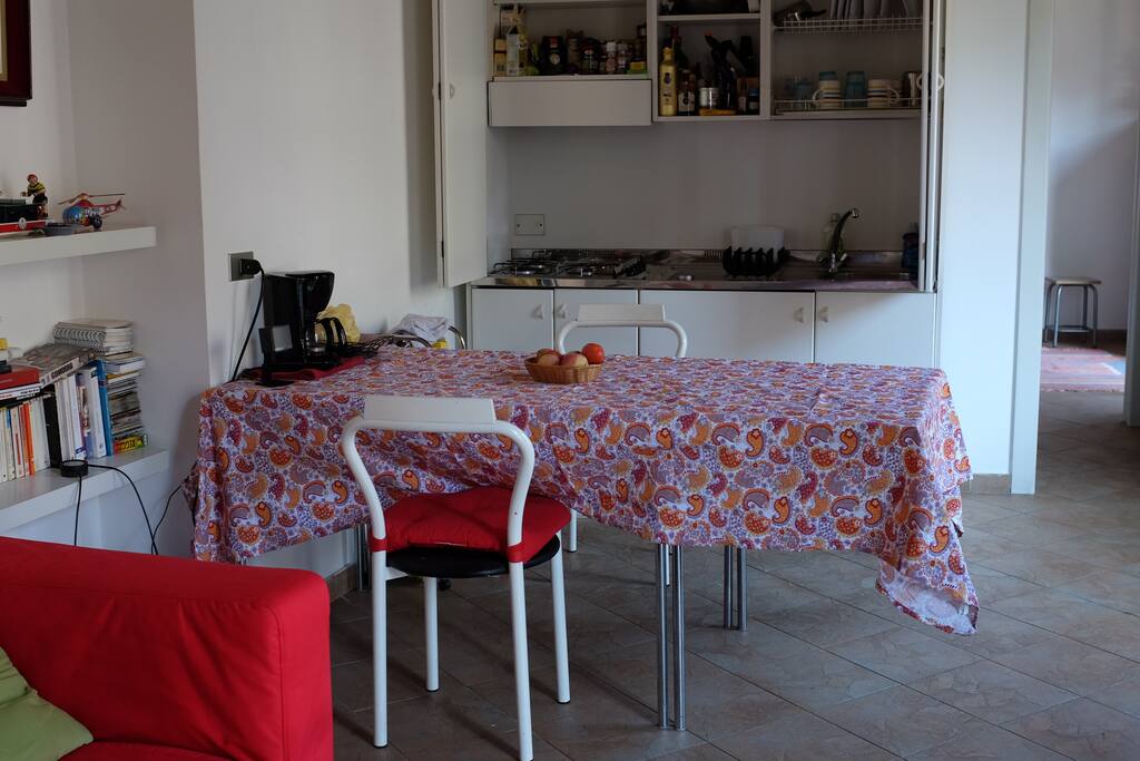 living room kitchen side