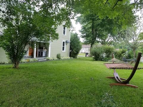 Birdhouse Inn Confluence