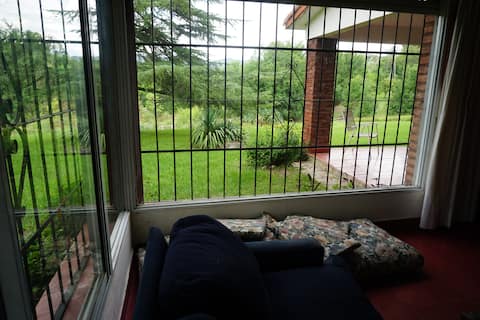Popular Airbnb listing: House next to the creek and mountains in Villa Parque Siquiman