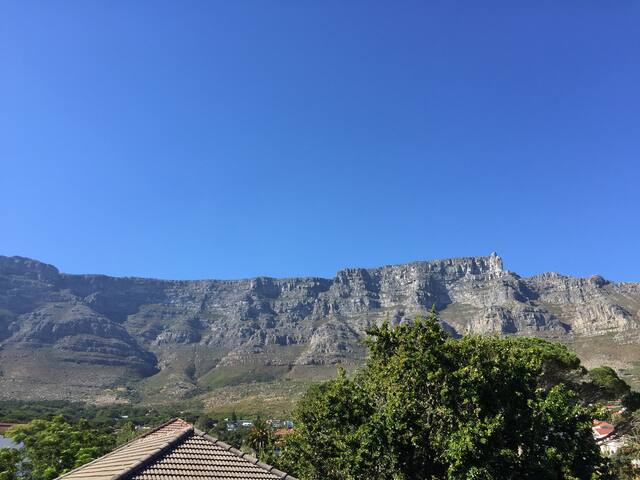 Female Travellers only. Single room