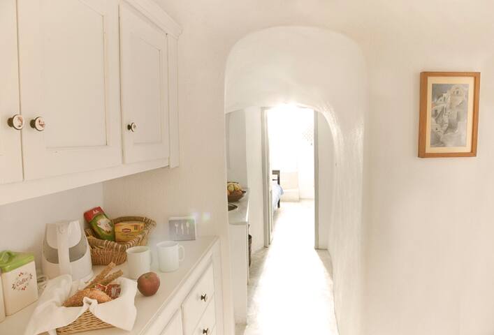 Zoe Aegeas private cave villa gallery image 5