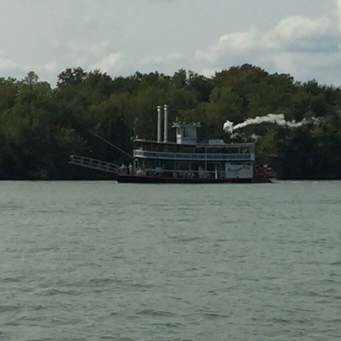 Chautauqua belle driving by