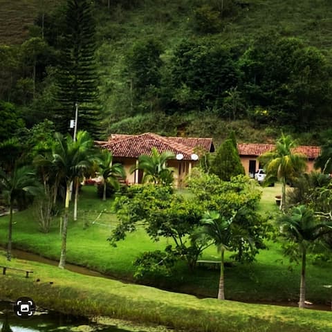 Top Airbnb: Casa do Rio Ranch em Domingos Martins