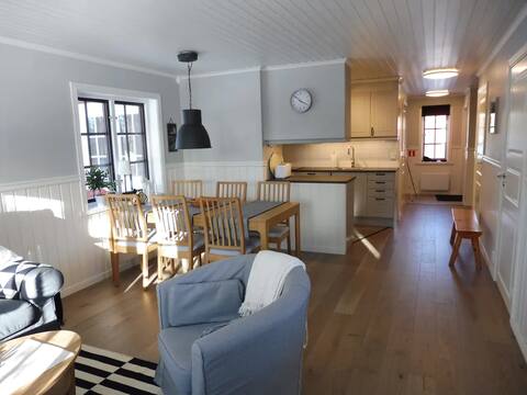 Successful Airbnb property: SUNFLOWER, Cozy and fresh cottage on Sollerön in Mora