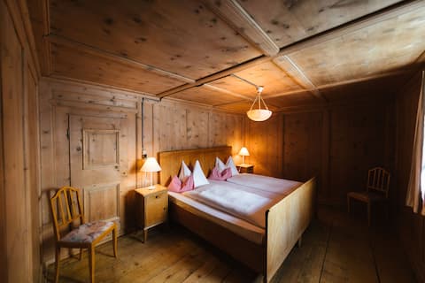 Chesa Orlandi “Bachmann Wohnung” No. 5