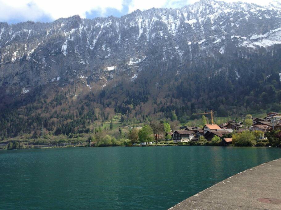 In only a few minutes walk by the lake, amazing views into all directions!