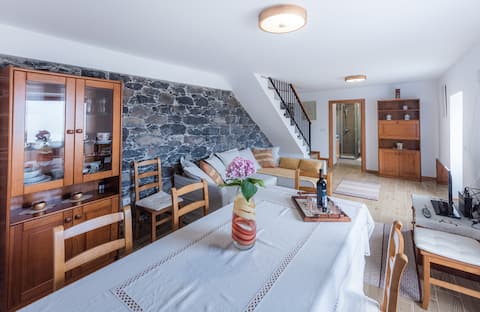 Popular Airbnb listing: Quinta da Tabua in Tabua