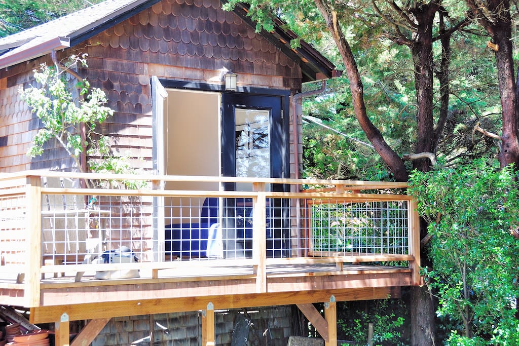 Front deck