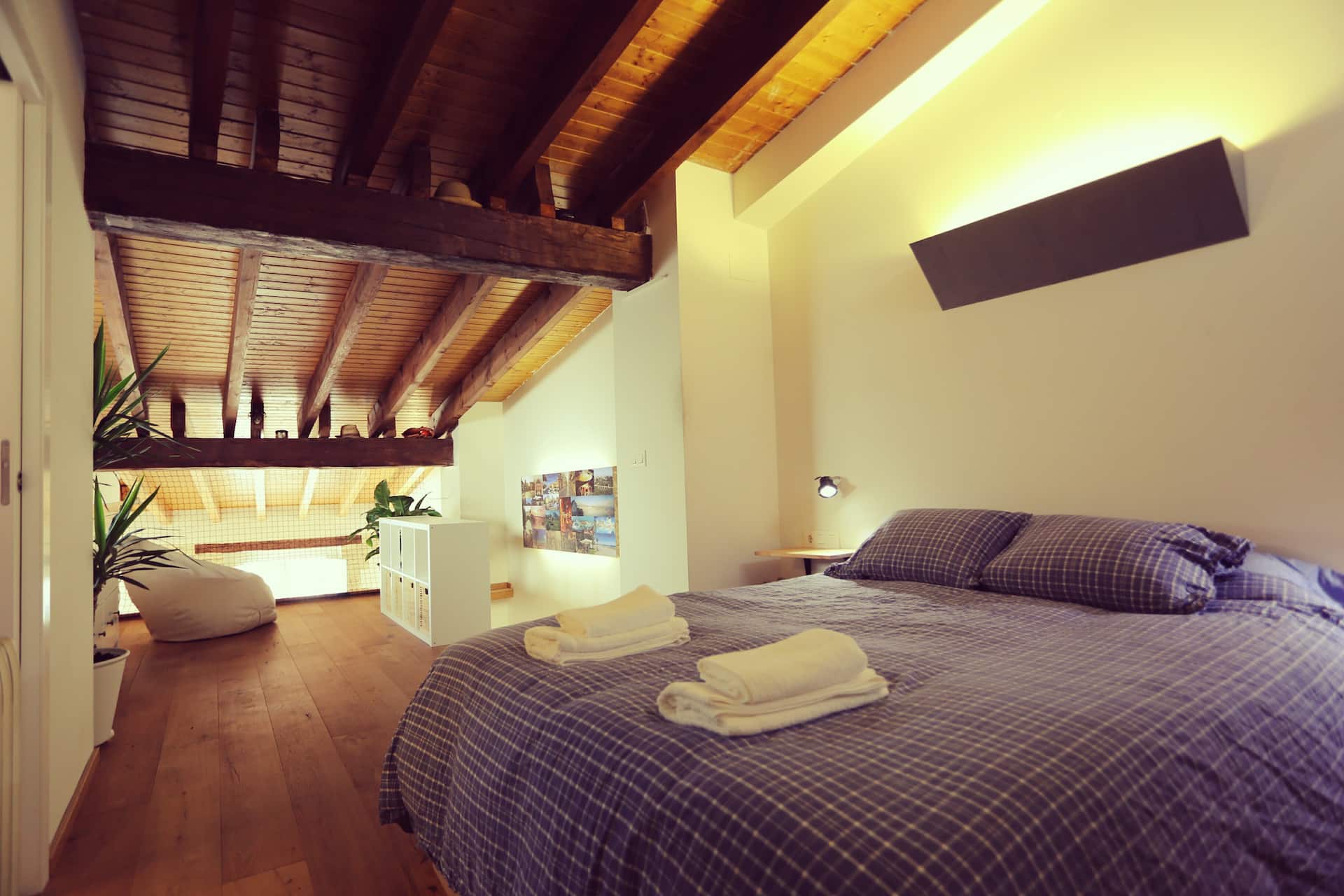 ✦ Charming Wooden Loft by BERIDER ✦