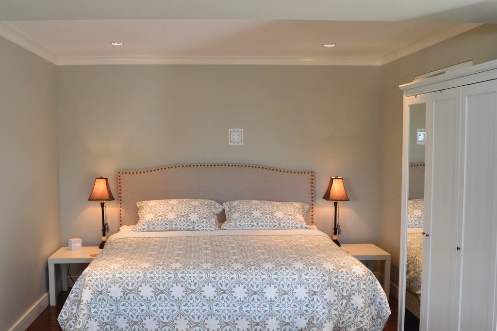 King size bed!
Large wardrobe with hangers, shelves and full length mirror.