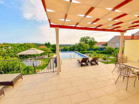 Sunny Villa -pool, garden near Dubrovnik 4 bedroom