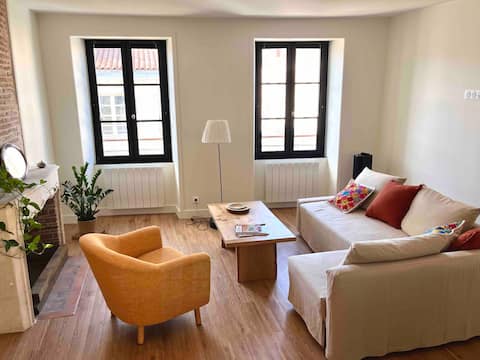 Top Airbnb: Duplex & terrace - La Rochelle Historic Center in La Rochelle