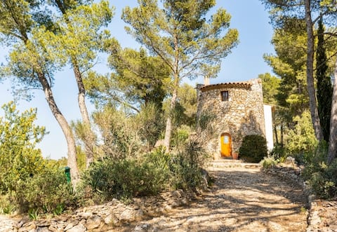 Premium Suite with outdoor hot tub in mill