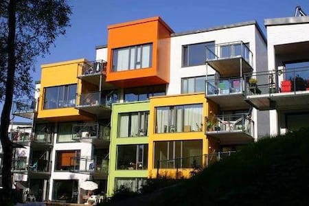 Cozy single room, free parking