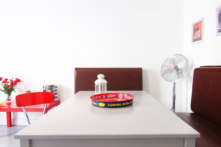 A lovely parisian flat @ Montmartre