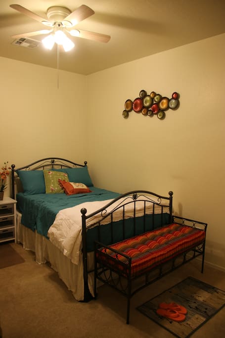 Full size bed