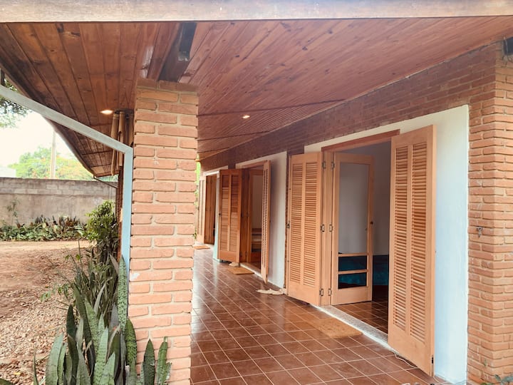 ระเบียงของชาเล่ต์/ห้องสวีทแสนอร่อย 3 ห้อง 