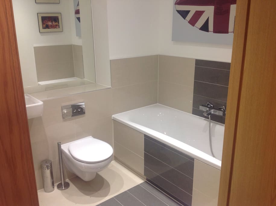 2nd bathroom.
