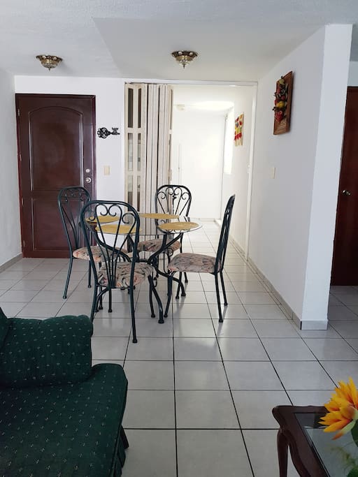 SALA Y COMEDOR