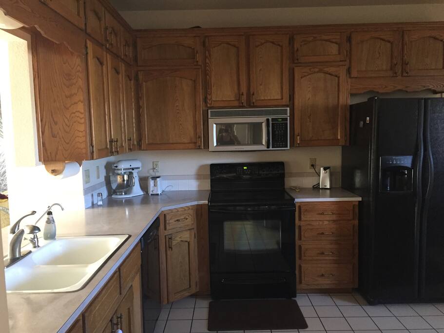 Kitchen-fully stocked