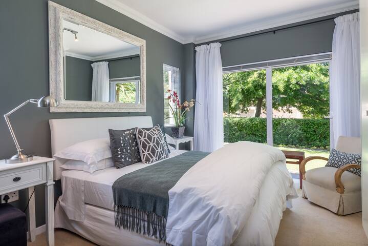 Entire downstairs Villa Erinvale Golf Estate gallery image 3