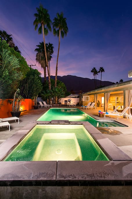 Amazing Mountain Views from your Mid Century Modern Palm Springs Oasis