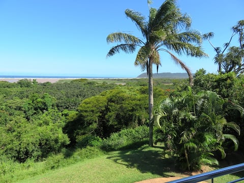 Little Eden: IMBONISO Sea View Top Floor Unit