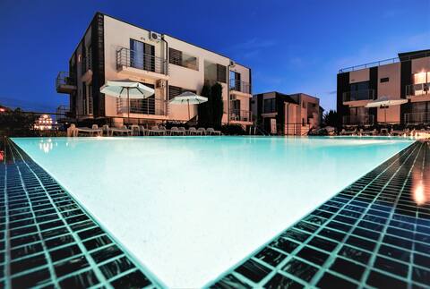 Seaside Garden Apartment 2 Bedrooms 4+1 Guests