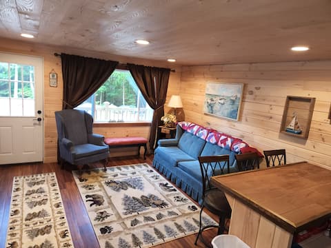 Top Airbnb: amazing camp with all amenities very clean lake in Bangor
