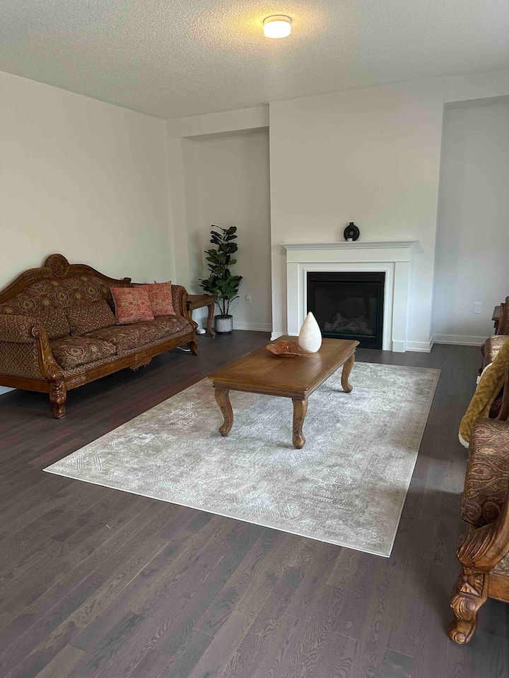 Norfolk County,simcoe- 5br, 6 Beds Furnished House - Simcoe