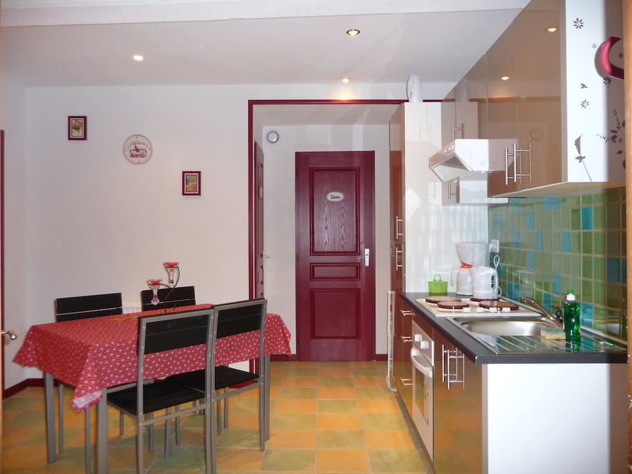 La cuisine / salle à manger