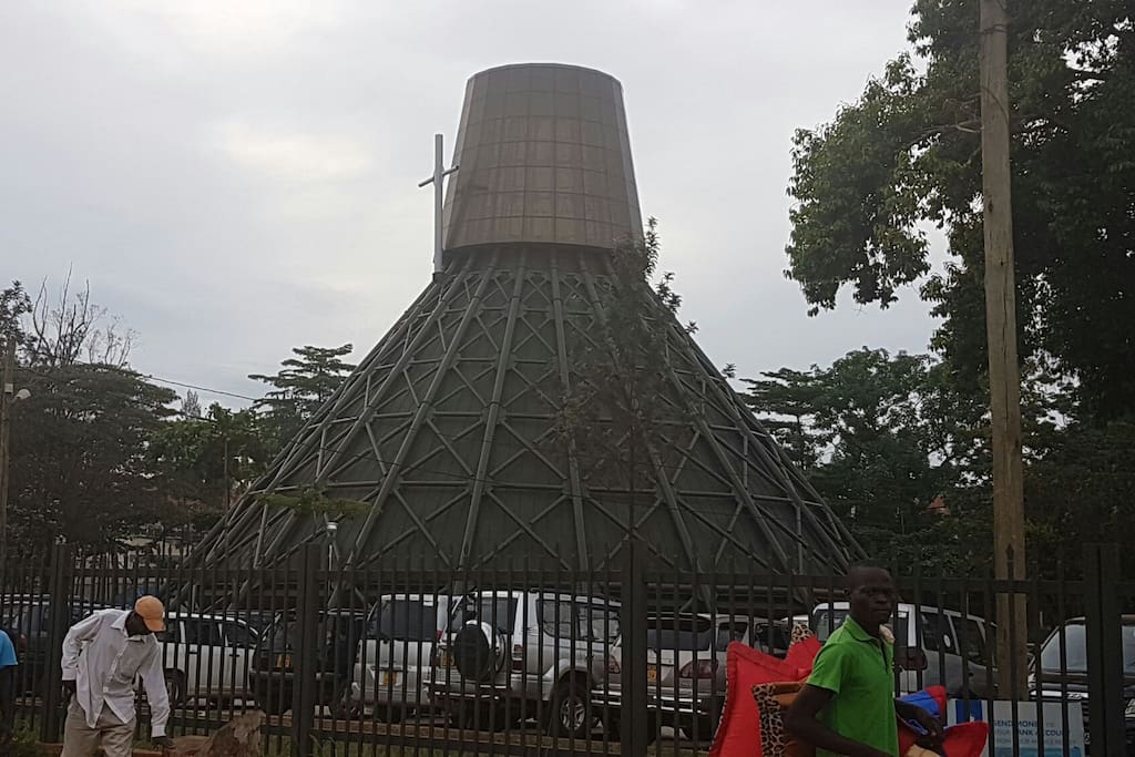The Uganda Martyrs' Shrine is close by