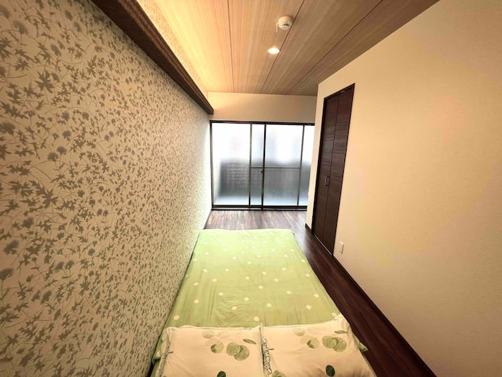 全新装修，天王寺2卧1卫1厅日式一户建，最近jr站步行8分钟（松林阁） - 八尾市