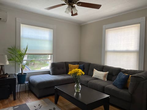 Maine Family Getaway, Yard and Games included!