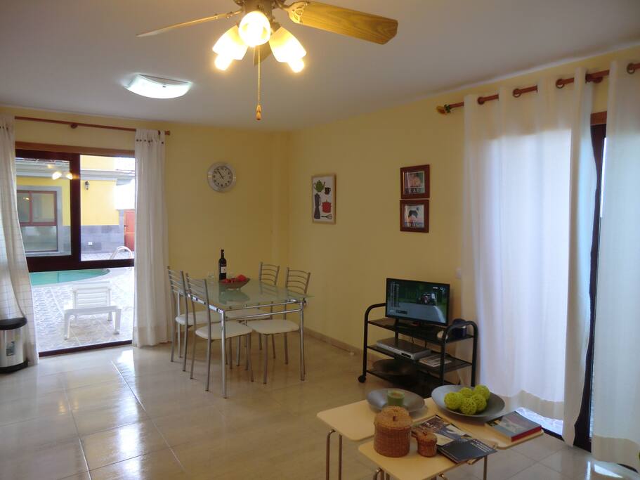 Amplio comedor.