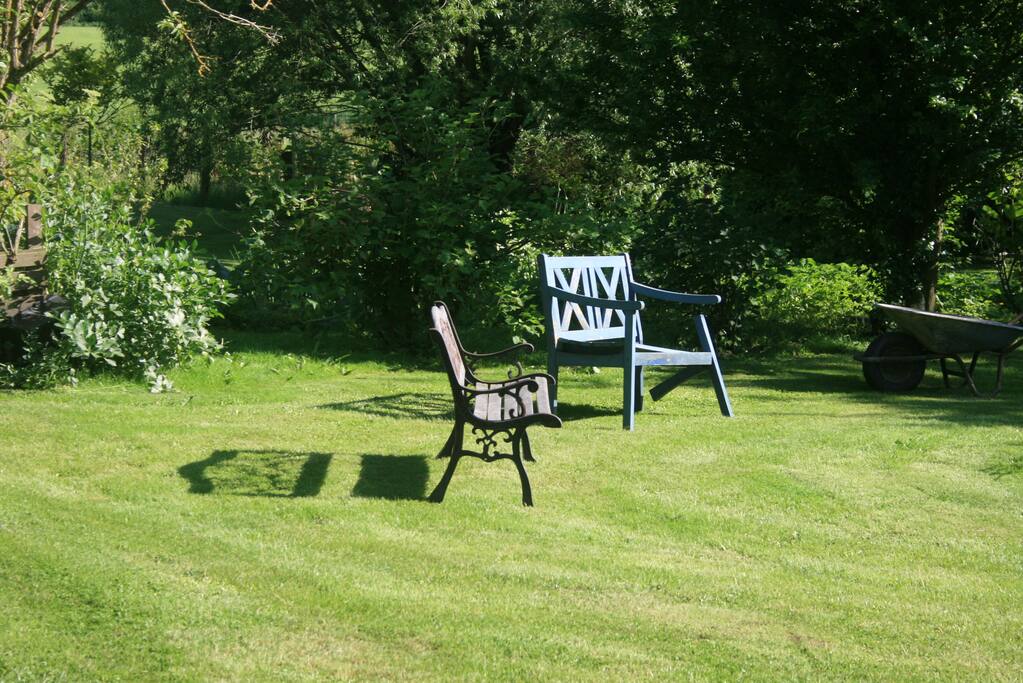 Der Garten vor eurer Tür, da ist auch die Feuerstelle