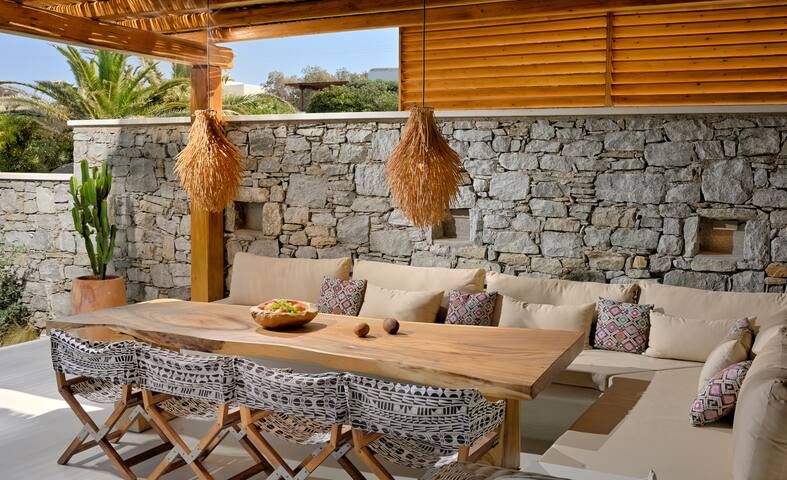 Beachfront Villa Cohyli, Kalafatis Beach gallery image 4