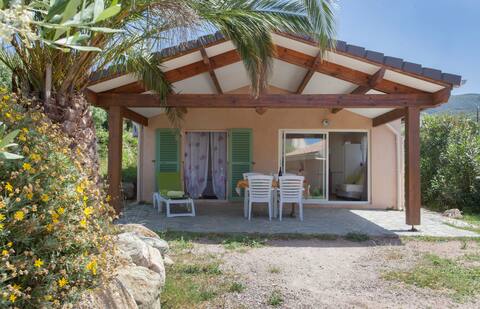 Cottage garden pool 100 m from the beach