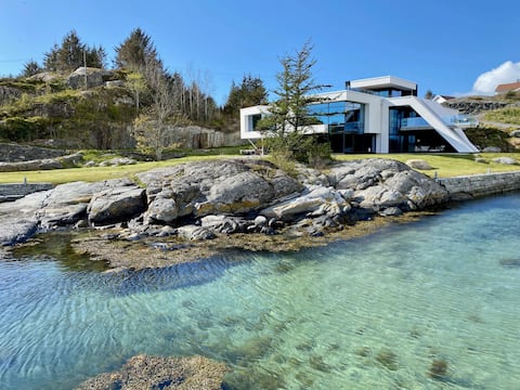 Unique villa by The Norwegian Coast - with spa