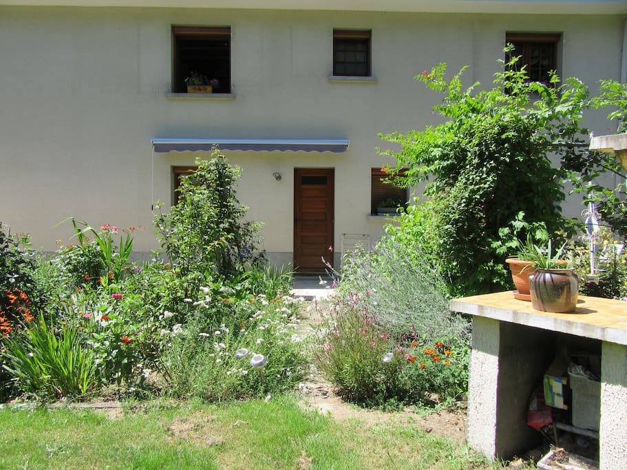 L'entrée de la location